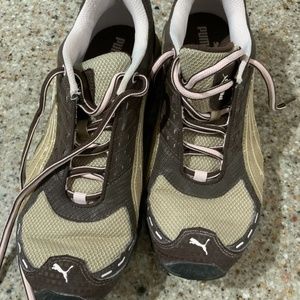 Puma size 9,5 brown pink